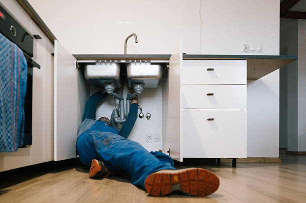 Professional Leak Detection technician working in Manchester, MA